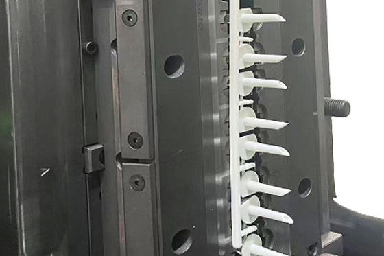 kopen Professionele medische productvorm met staal 1.2083 en 2D-vormontwerp online manufacture